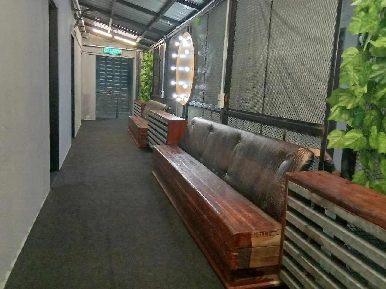 Bunker Hotel & Restaurant Kuala Lumpur