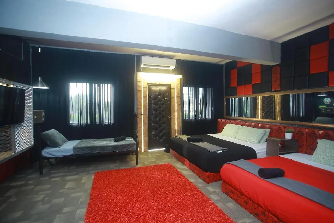 Bunker Hotel & Restaurant Kuala Lumpur