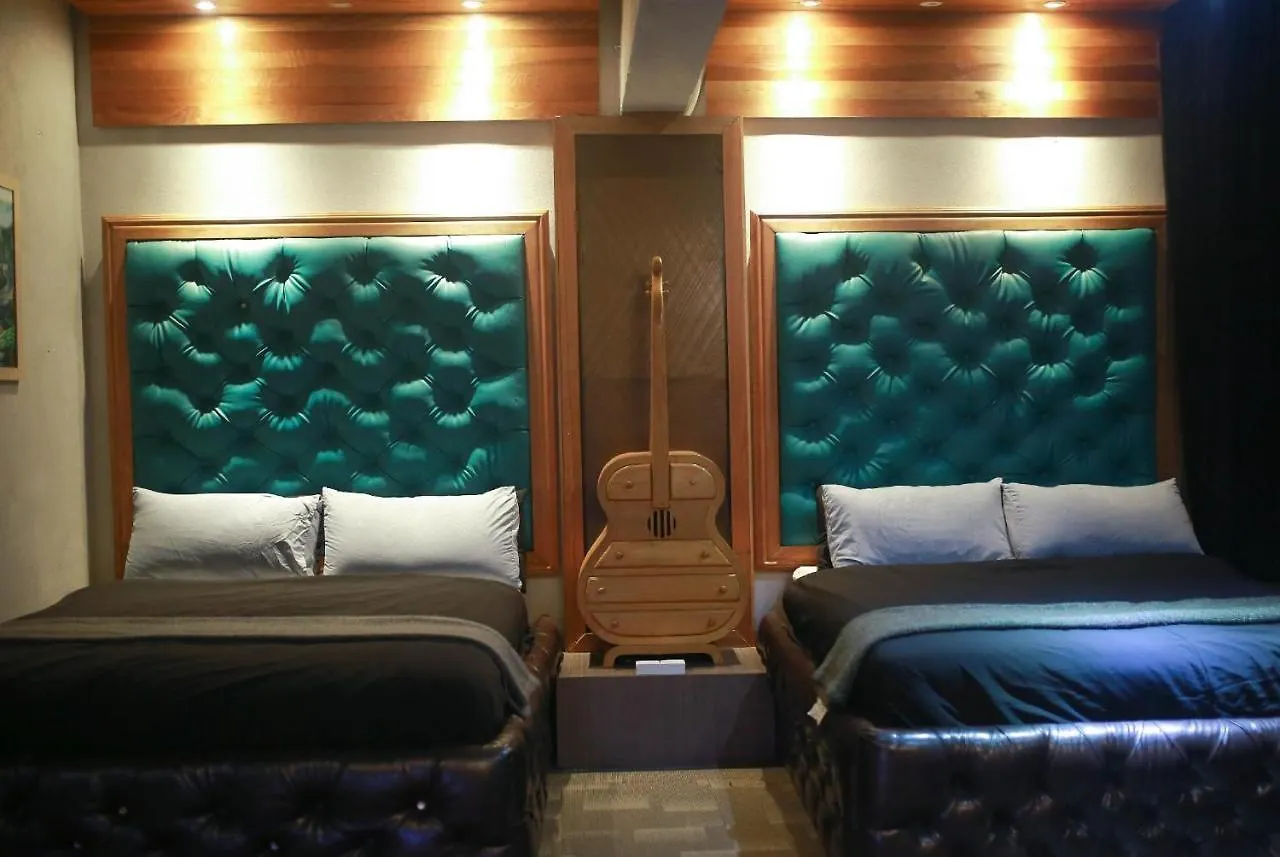 Bunker Hotel & Restaurant Kuala Lumpur