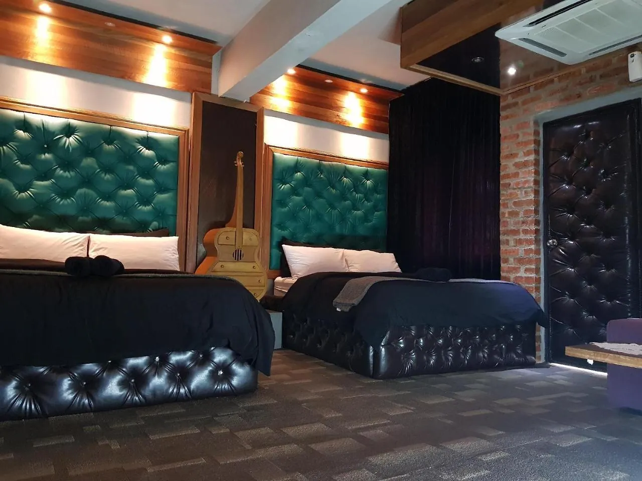 Bunker Hotel & Restaurant Kuala Lumpur
