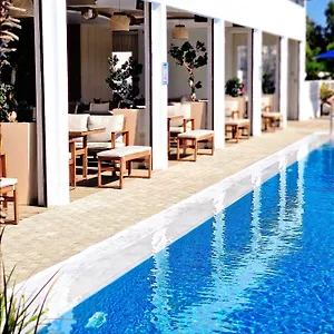 sveltos-hotel.protaras-cy-hotels.com/